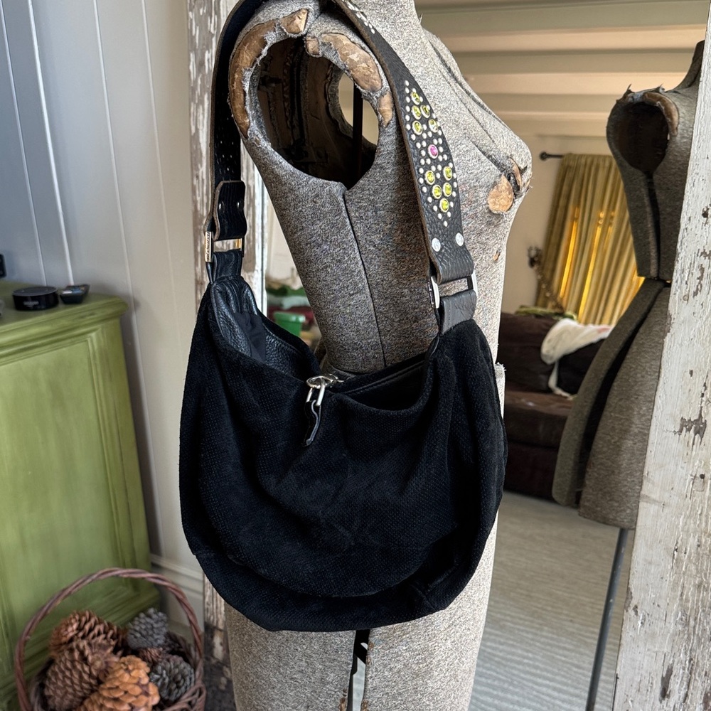 Tylie Malibu Black Shoulder Bag with Floral Details